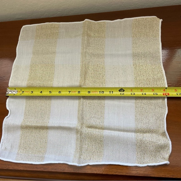 Metallic Gold and White Plaid Rectangular Tablecloth with Matching Cloth Napkins - Picture 7 of 13